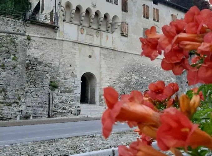 Mezzaterra 10 Tourits *
