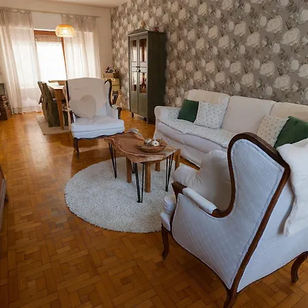 Mezzaterra 10 Tourits Lejlighed Feltre